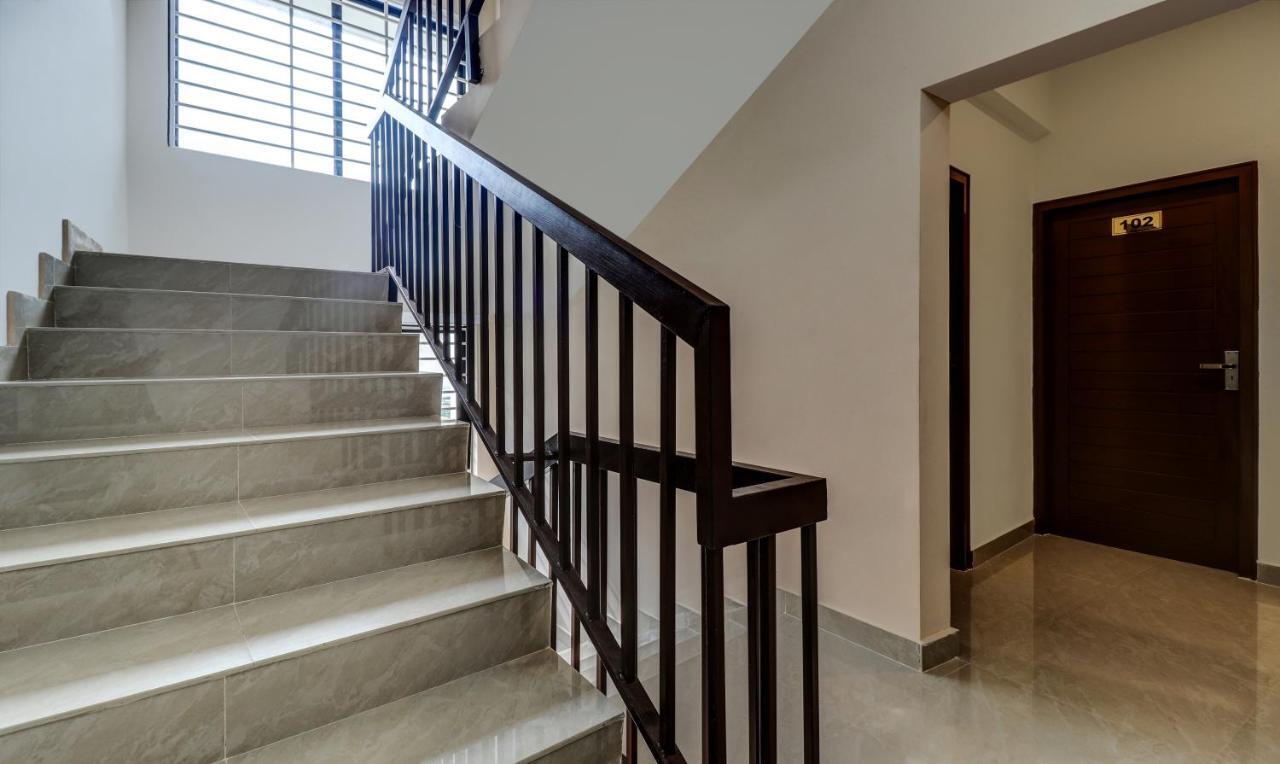 Itsy Hotels Rain Tulsi Stayz, Palarivattom Junction Kochi Екстериор снимка